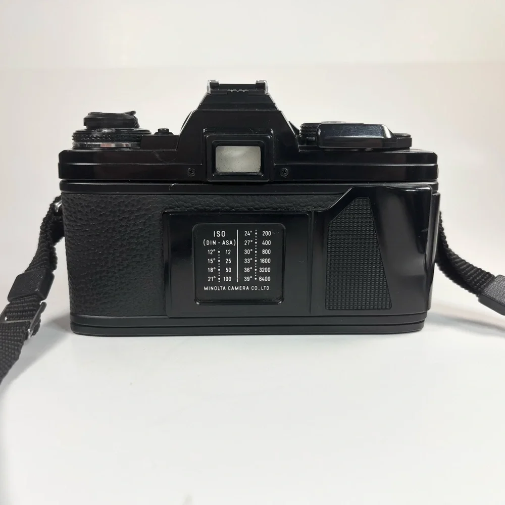 Minolta X-700 Black SLR Camera‎